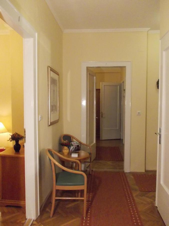 Flatneartocastlehill Apartman Budapest Kültér fotó